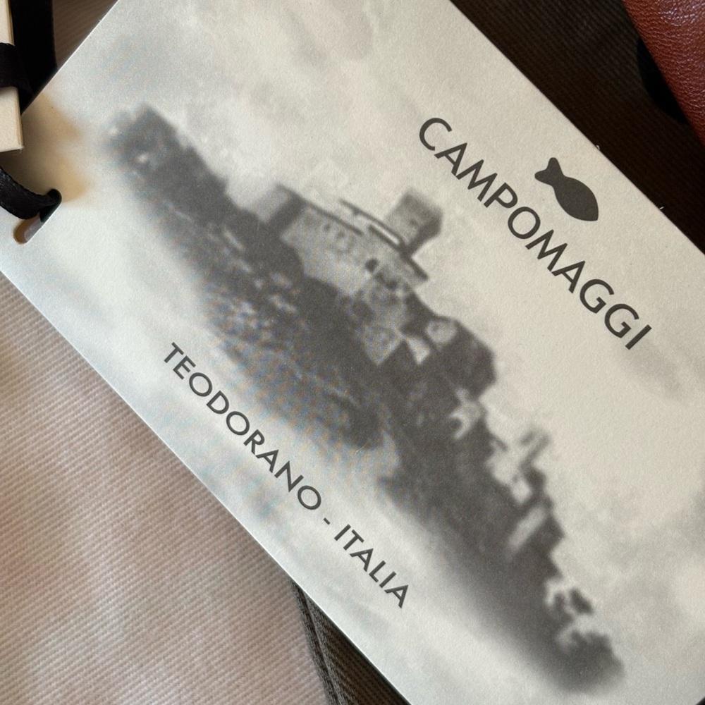Campomaggi SANTARCANGELO
Belt bag "CORNIOLO" in garment-dyed cowhide leather - Picture 8 of 16